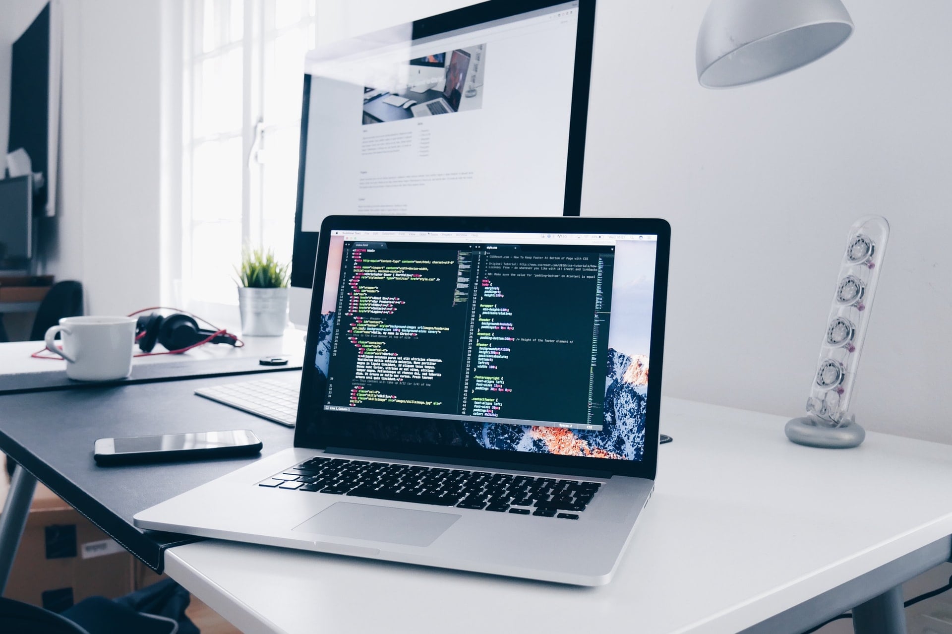 企業のWEBサイトリニューアルの手順とポイントを詳しく解説!