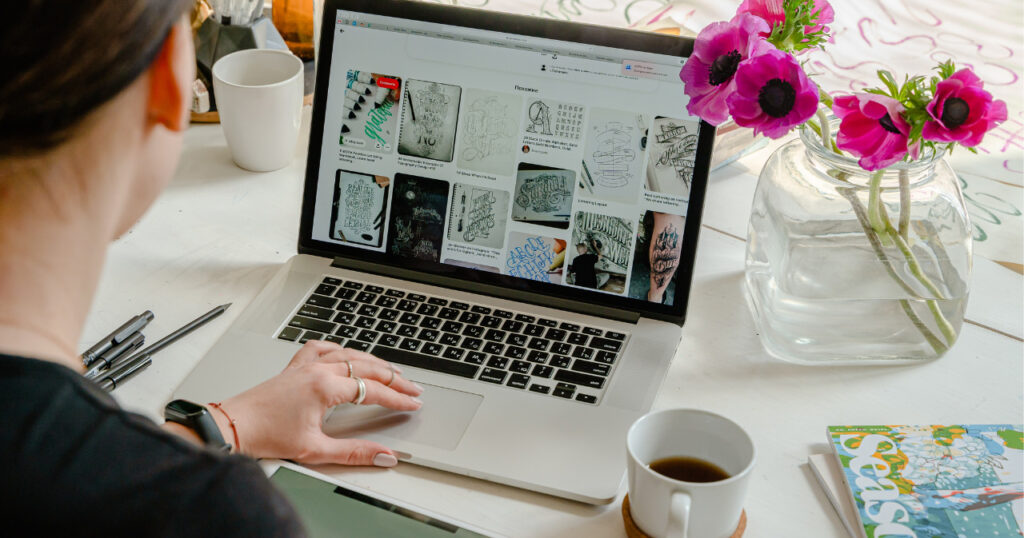 【2025年最新版】ランディングページ制作の相場・内訳・依頼先比較ガイド