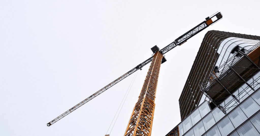 建設会社のホームページ制作で差をつける！信頼感・集客・採用を強化する方法