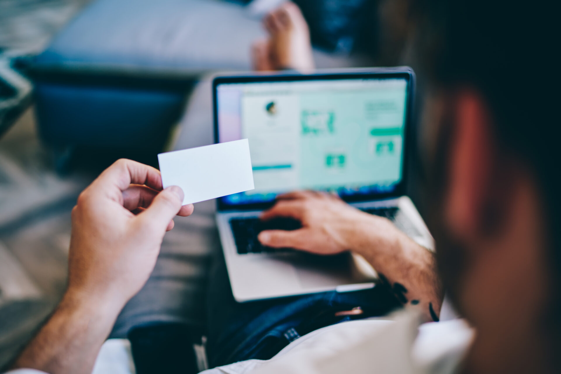 Webサイト制作 | 個人事業主がホームページ 作成で損しないコツ